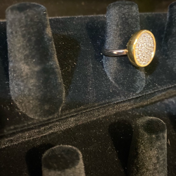 Ring - Picture 2 of 2